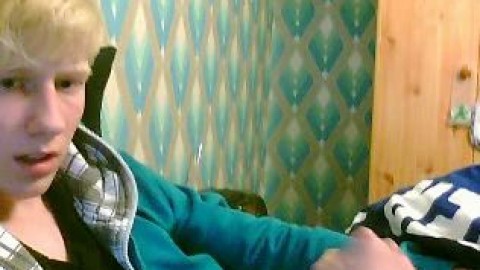 Blond cutie strokes his cock on webcam • Webcam Twinks
