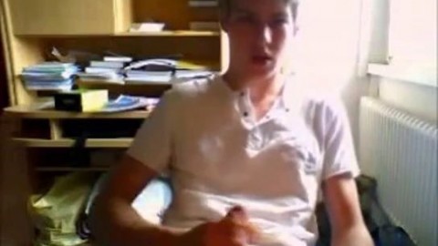 Blond cutie teen boy wanking on webcam • Webcam Twinks