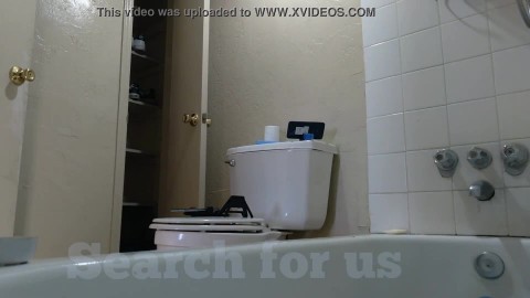 Thot in Texas - Pretty Milf Shower with Carmel Skin Tiny Spinner Thot