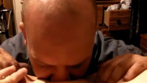 Eating chubby wife pussy