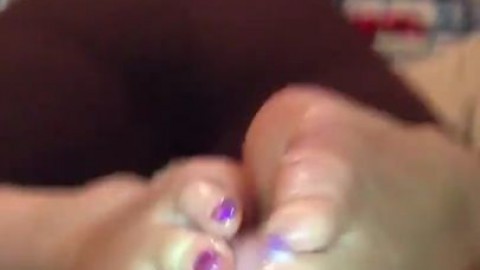 cum on mommas toes