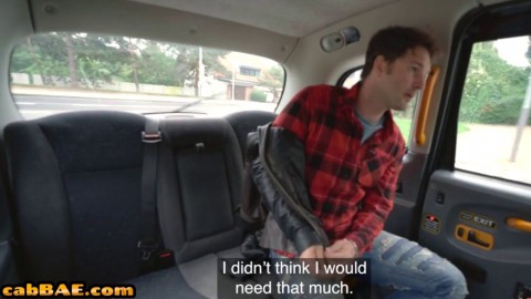 Roundass european cabbie fingered before backseat sex