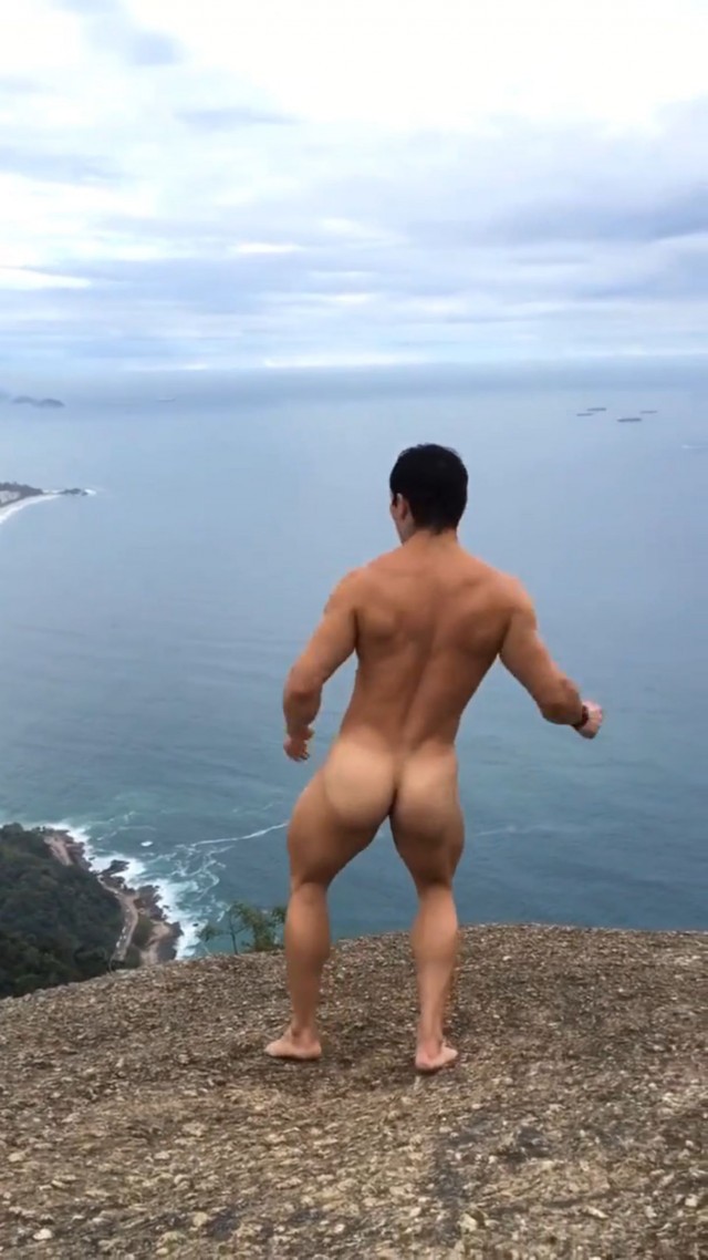 Sexy Brazilian Man (2)
