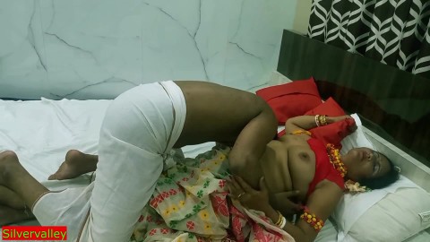 Indian beautiful hot Milf Bhabhi uncut hardcore sex ! New Hindi web sex