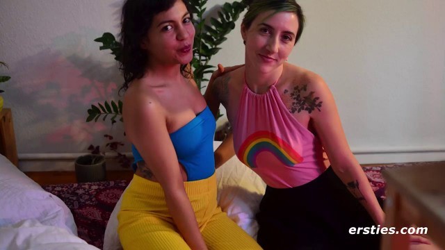 Real Amateur Lesbian Threesome Party