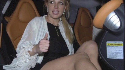 Britney Spears Topless: http://ow.ly/SqHxI
