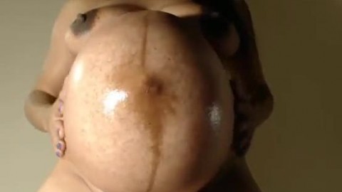 Pregnant nude live show her belly