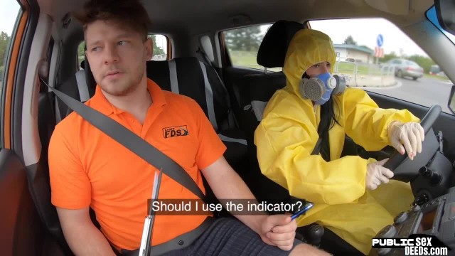 Masked n uniformed babe car fucked outdoor by driving tutor