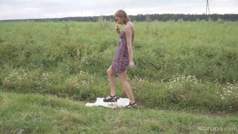 Karupspc Oxana Chic Naked In Nature Fa Petite Sex