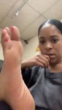 EBONY FEET INSTAGRAM LIVE