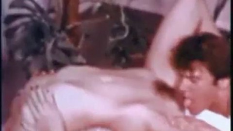 Stunning blonde fucks in a bathtub in vintage porn movie