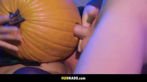 Horny lame guy fuck pumpkin and Maleficent cosplay girl - Polly Pons