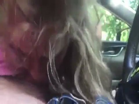 Wild chick sucking a cock in the car like crazy
