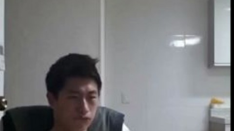 Cute Face Korean Jerks Off on Webcam Again