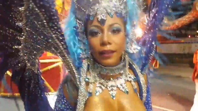 paulina reis com peitões no carnaval rio de janeiro - musa do unidos de bangu