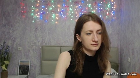 Amateur solo babe show bra on webcam