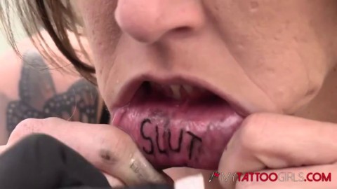 Blond Hairy Pussy Alterotic Leah Luv Gets New Tats On Her Inner Lips