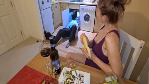 The luckiest amateur plumber filmed with a hidden camera.