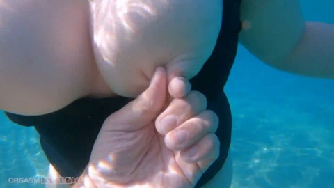 Underwater Footjob Sex & Nipple Squeezing POV at Public Beach - Big Natural Tits PAWG BBW Wife Being Kinky on Vacation - Best Am