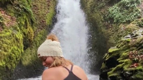 Mia Malkova Onlyfans Twerking At A Waterfall 1080x1920 Suck My Dick Sister