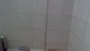 Cute Latina Masturbates In The Shower