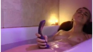 Teen Masturbates In The Bath Tub