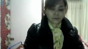 Thick Chinese Granny Teasing