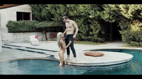 Time Stopped Veronica Leal gets her holes loaded by horny paparazzi