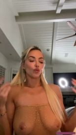 lindsey pelas nude livestream