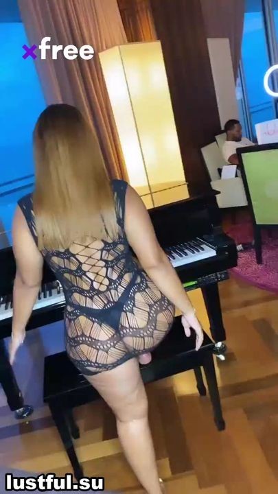 Nelya Smalls JayAndBabycakes Kissing Faces - lustful.su/avnhnf