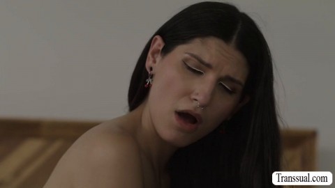 Gorgeous Tgirl Zariah Aura analed by Axel Green