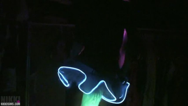Nikkisims Lit Up Wmvlewd Sibling Porn