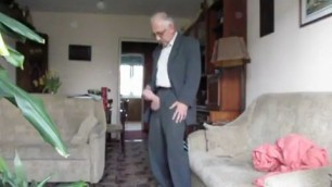THICK COCK OLD MAN WANKING BEFORE LEAVING FOR WORK