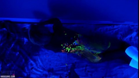 Nikkisims Black Light Painting Full Lewd Girl Blowjob