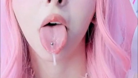 Pink-Haired E-Girl Gets Messy on Cam