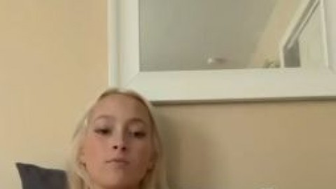 amaleaked.link-Lily Taylor-186