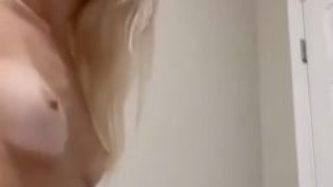 amaleaked.link-Lily Taylor-205