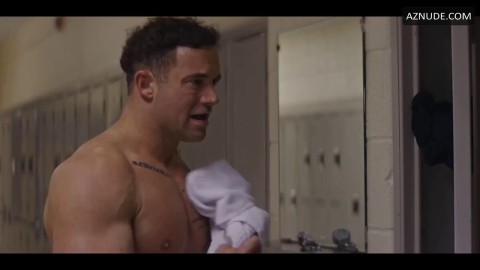 Dallas Peplow Straight, Butt Scene in I Hate People, People Hate Me