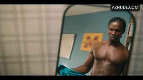 SexEducation4x06-Stirling-UHD-01_hd