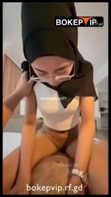bokep hijab mendesah keenakan vídeo porno