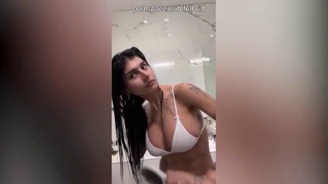 mia khalifa shower tease www porno