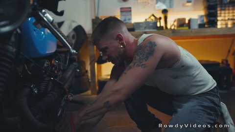 Gay stepbros Jack Bailey and Colt Spence rimming in the garage