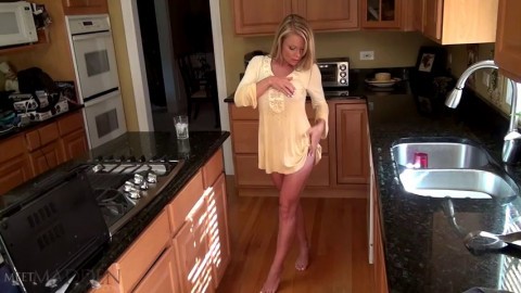 Meetmadden Ice Water Lewd Wives Sucking Strangers