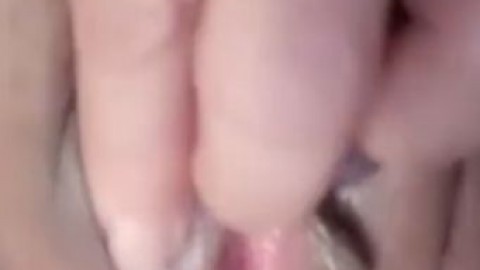 Fingering Hong Kong auntie