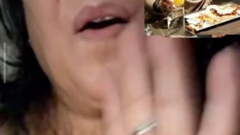 fingering HK granny