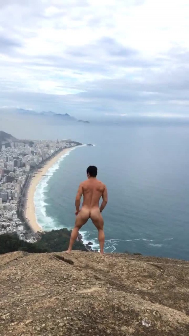 Sexy Brazilian Man (3)