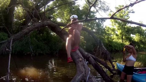 Meetmadden Climbing Wood Lewd Wet Pussy Pron