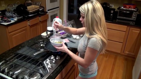 Meetmadden Making Eggs Lewd Pretty Mom Porn
