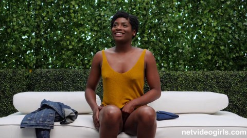 Short Haired Black Girl Kelly Gets Her Hands On A White Dick Fucking Porn Summer Brooks Porn