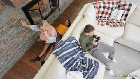 busty hot ass hollywood tasting toktik